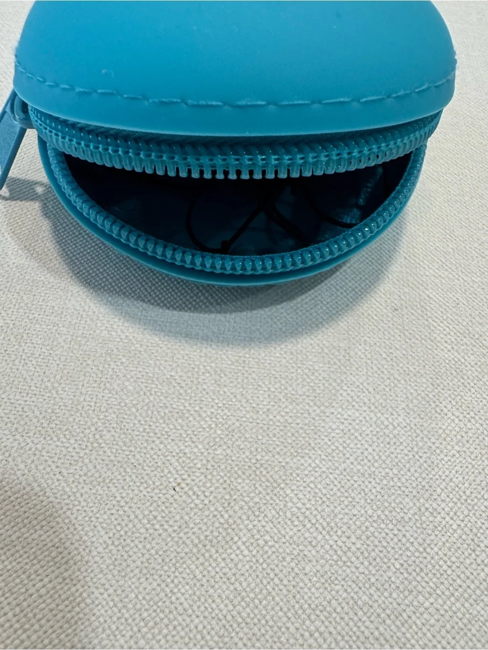 BEACH BUM Tanning Goggles Soft Zip Pouch